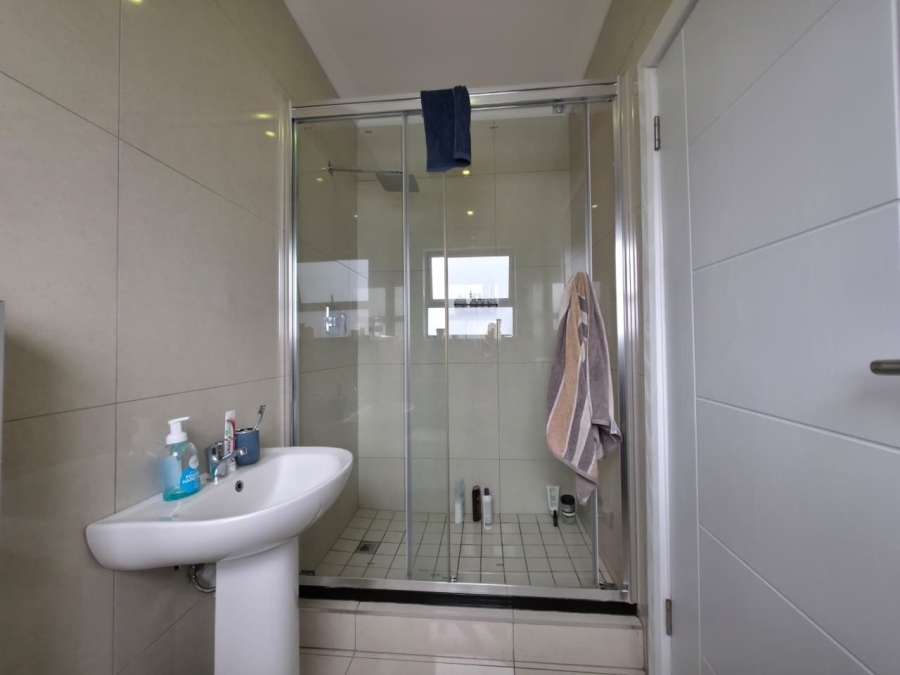 To Let 3 Bedroom Property for Rent in Parklands North Western Cape